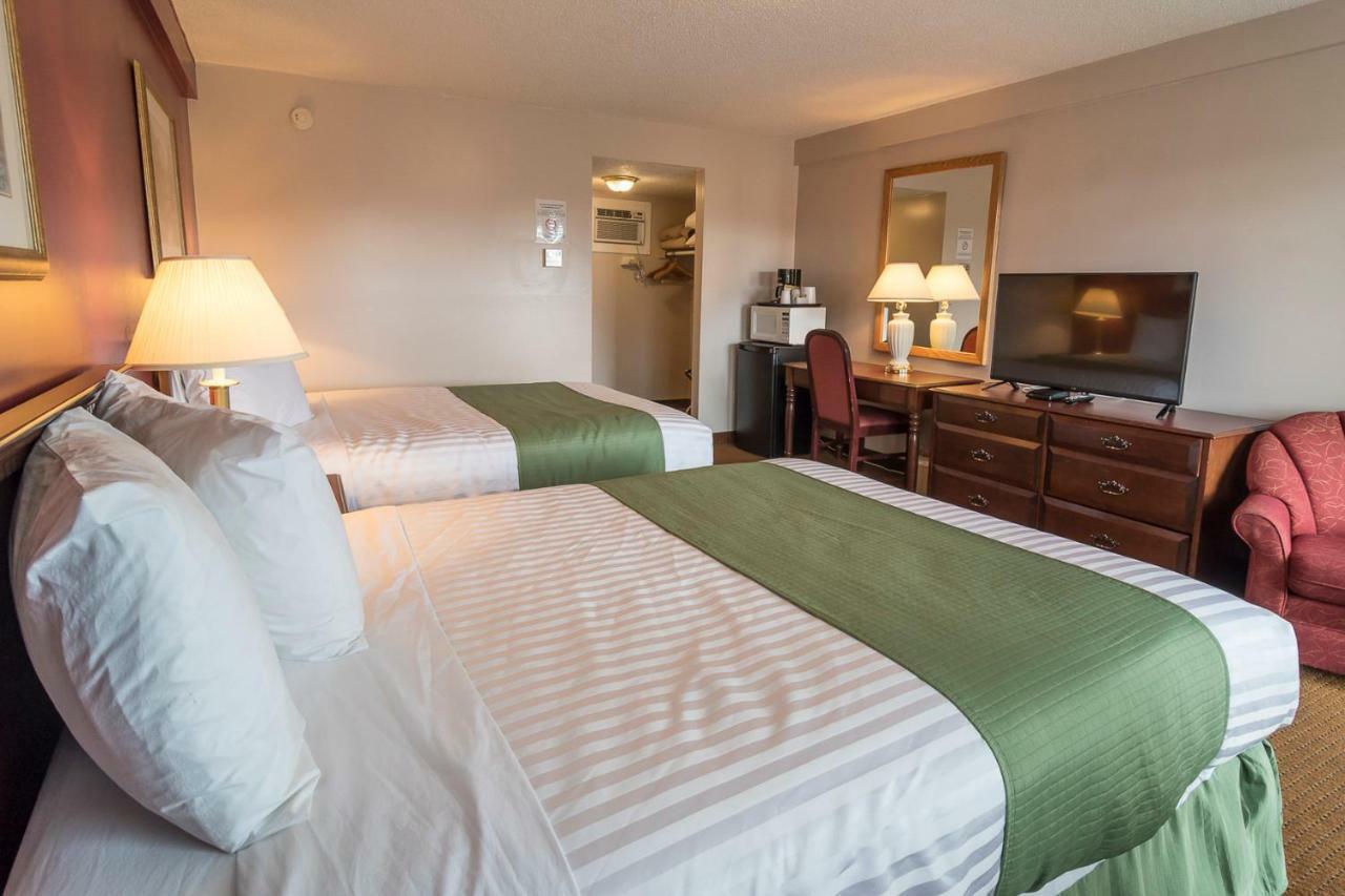 Port Augusta Inn Comox Ngoại thất bức ảnh